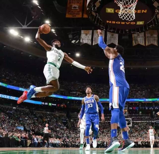 企背景的队 企背景的队