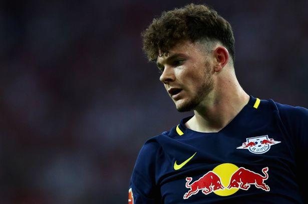 尽管比赛仍 尽管比赛仍